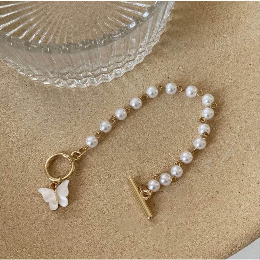 Retro fashion butterfly Pearl bracelet - Picture 3 of 6